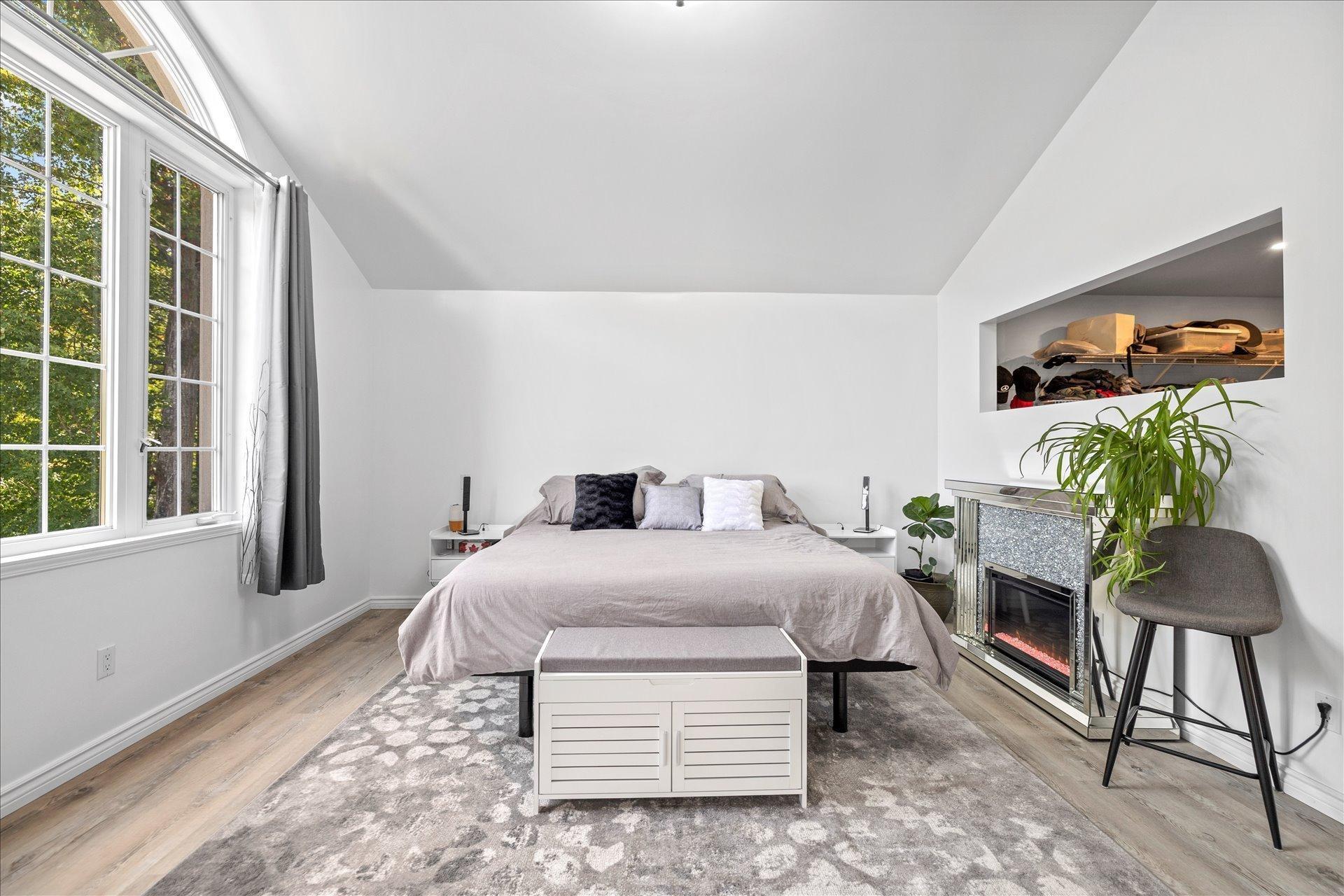 









2326


Ch. Lonsdale E.

,
L'Ange-Gardien,




QC
J8L0G1

