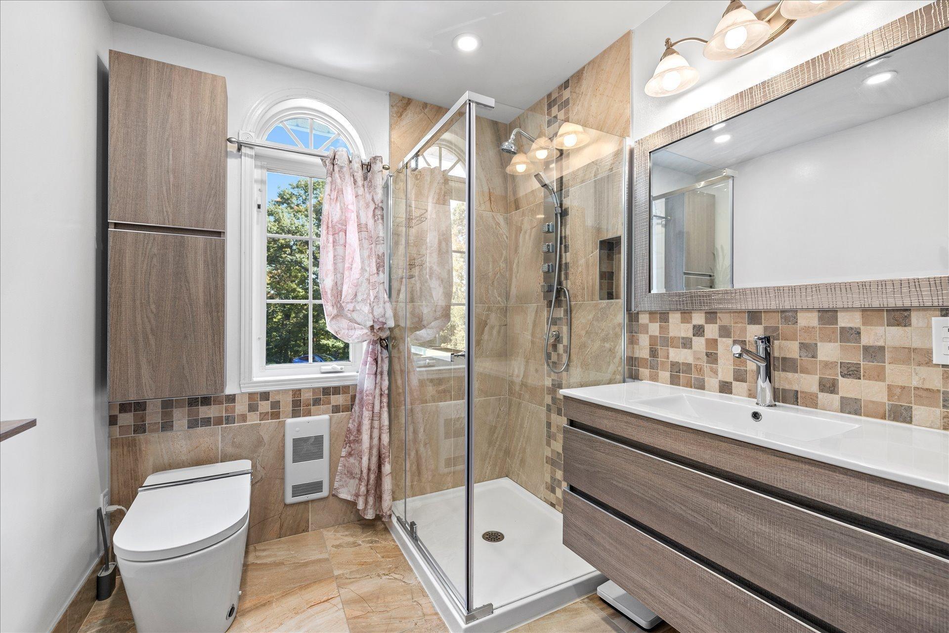 









2326


Ch. Lonsdale E.

,
L'Ange-Gardien,




QC
J8L0G1

