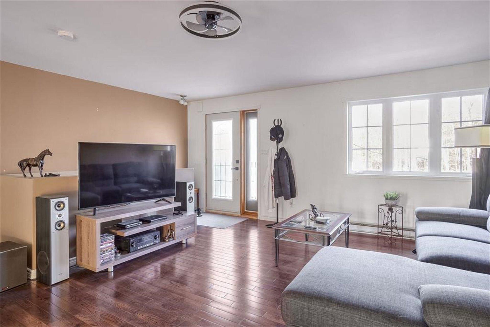 









2326


Ch. Lonsdale E.

,
L'Ange-Gardien,




QC
J8L0G1

