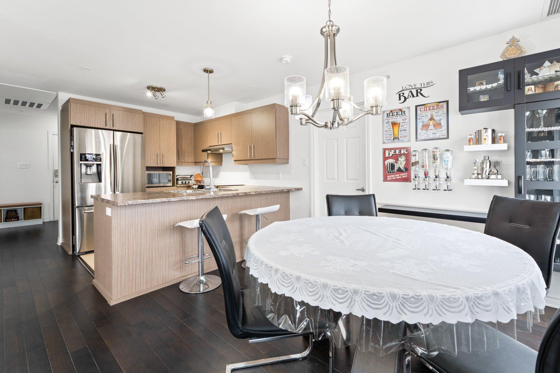 









121


Rue François-Souillard

, 301,
Laval (Laval-des-Rapides),




QC
H7N5J7

