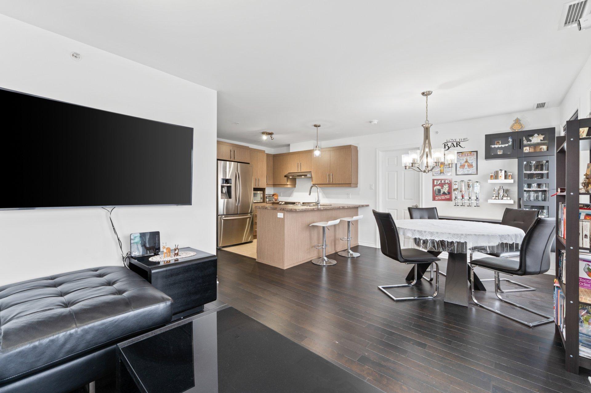 









121


Rue François-Souillard

, 301,
Laval (Laval-des-Rapides),




QC
H7N5J7

