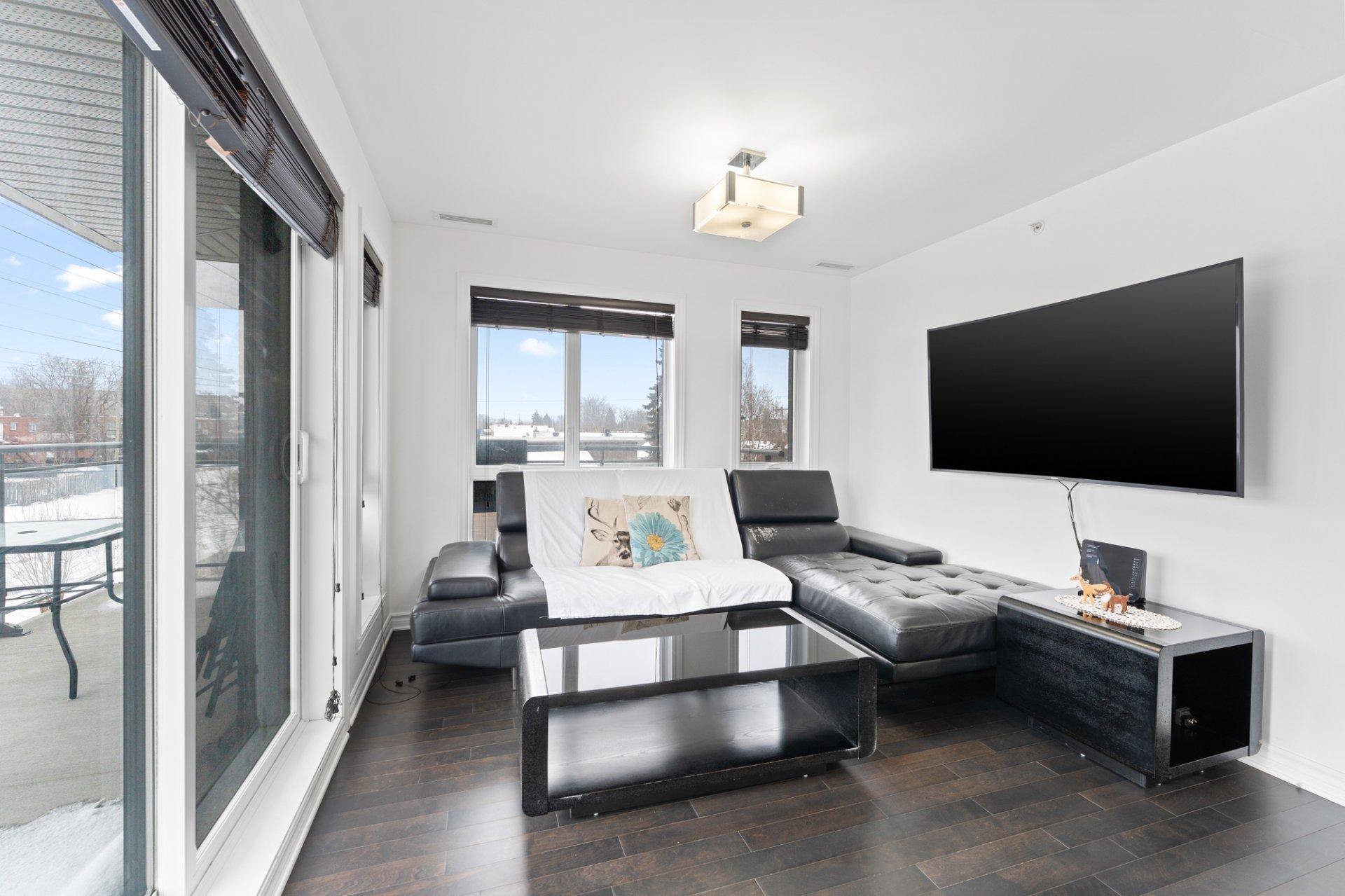 









121


Rue François-Souillard

, 301,
Laval (Laval-des-Rapides),




QC
H7N5J7

