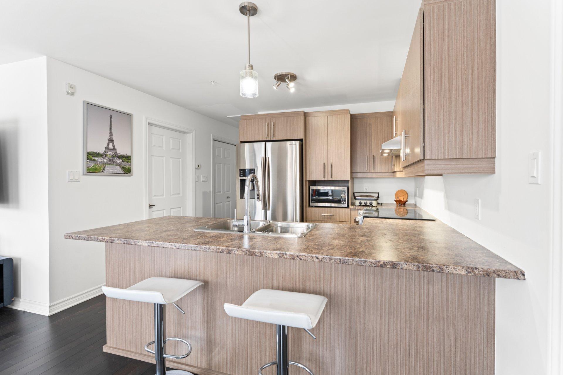 









121


Rue François-Souillard

, 301,
Laval (Laval-des-Rapides),




QC
H7N5J7

