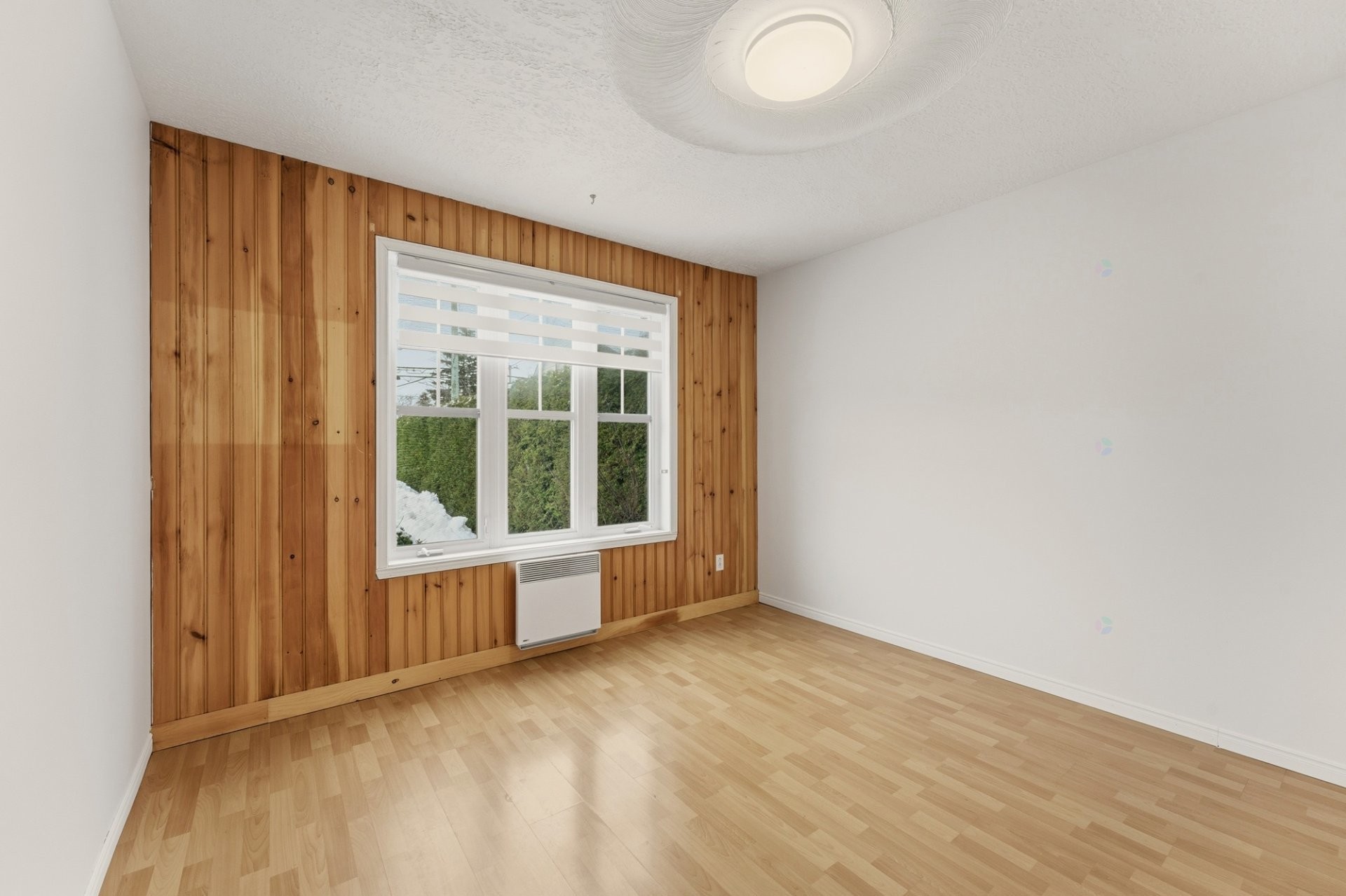 









576


Rue Principale

,
Sainte-Brigide-d'Iberville,




QC
J0J1X0

