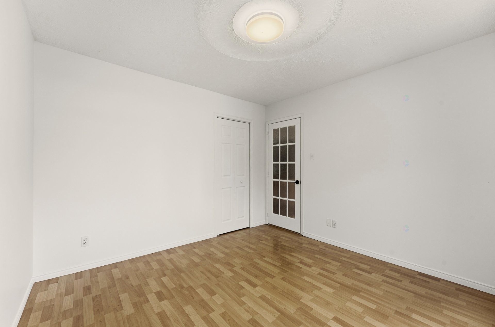 









576


Rue Principale

,
Sainte-Brigide-d'Iberville,




QC
J0J1X0

