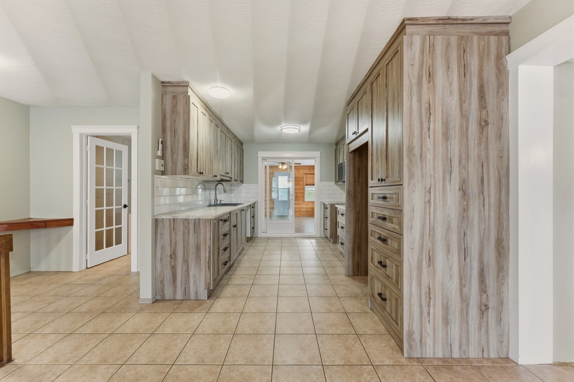 









576


Rue Principale

,
Sainte-Brigide-d'Iberville,




QC
J0J1X0

