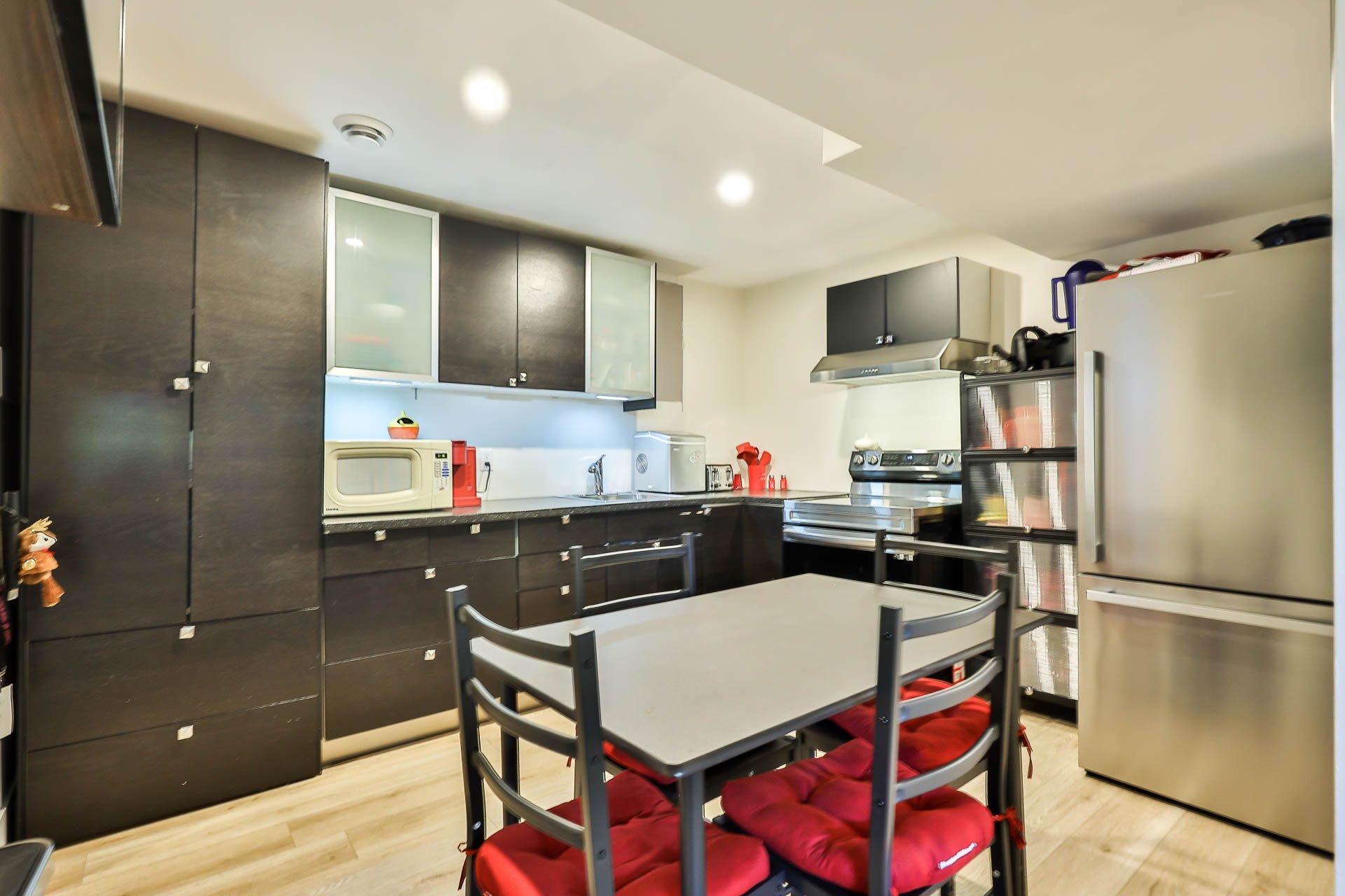 









657


Rue Sigouin

,
Gatineau (Gatineau),




QC
J8P5H7

