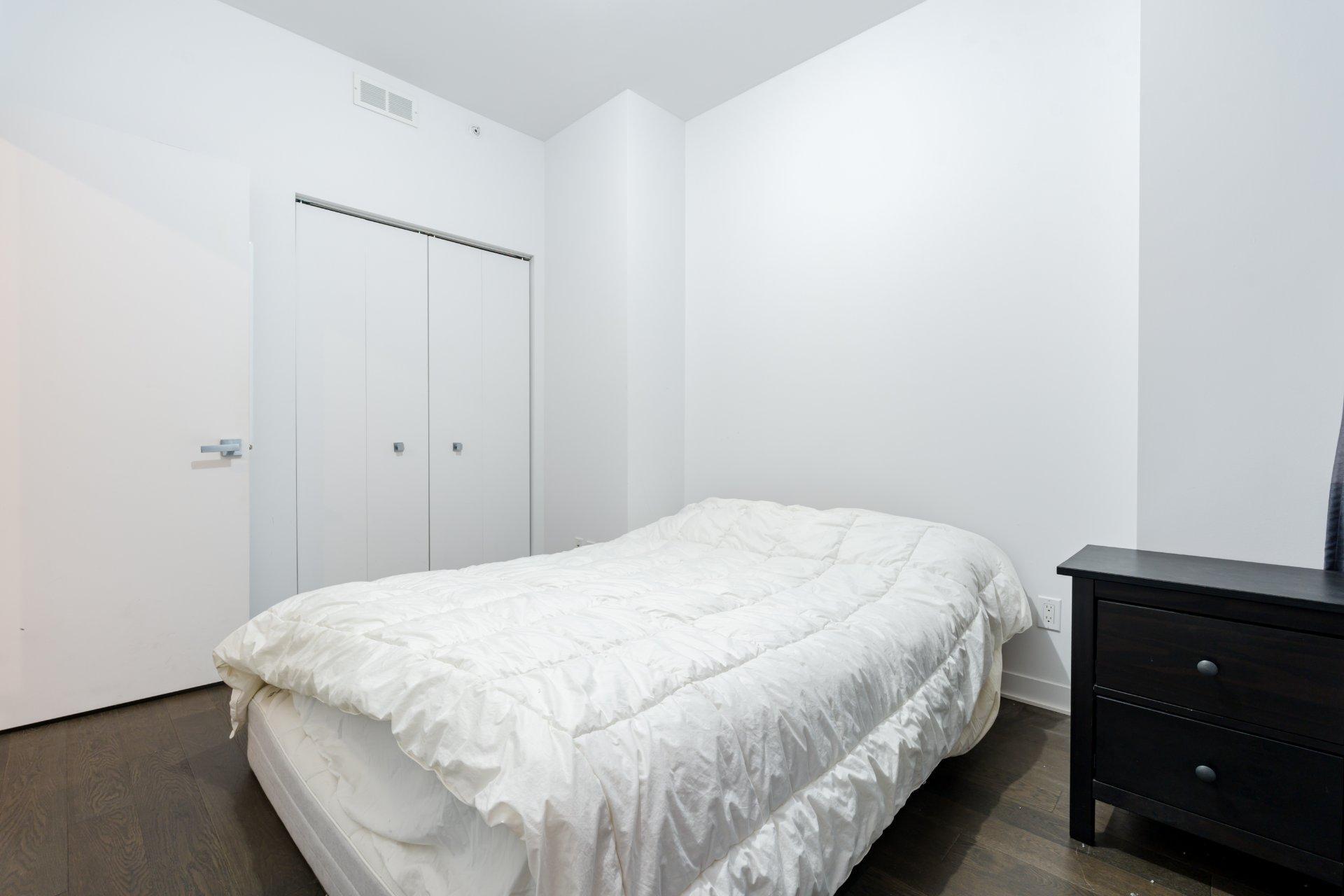 









1160


Rue MacKay

, 209,
Montréal (Ville-Marie),




QC
H3G0G8

