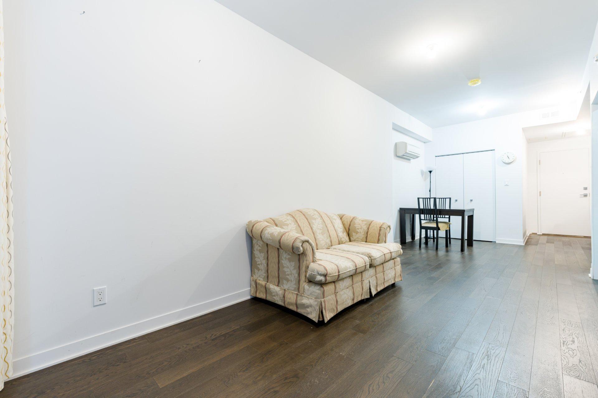 









1160


Rue MacKay

, 209,
Montréal (Ville-Marie),




QC
H3G0G8

