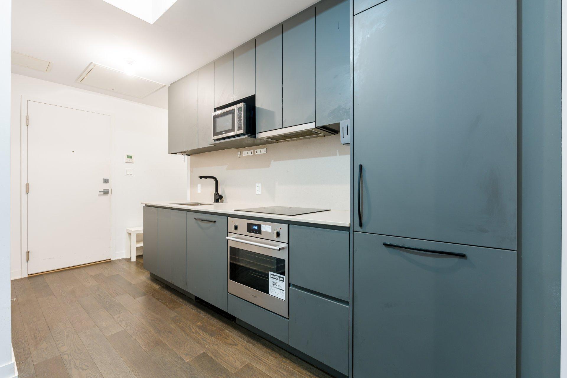 









1160


Rue MacKay

, 209,
Montréal (Ville-Marie),




QC
H3G0G8

