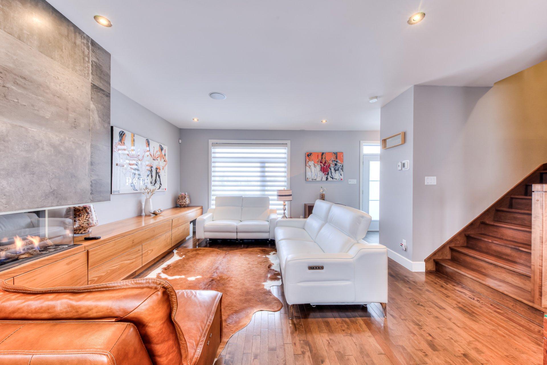 









16620


Rue Iberville

,
Mirabel,




QC
J7J0A2

