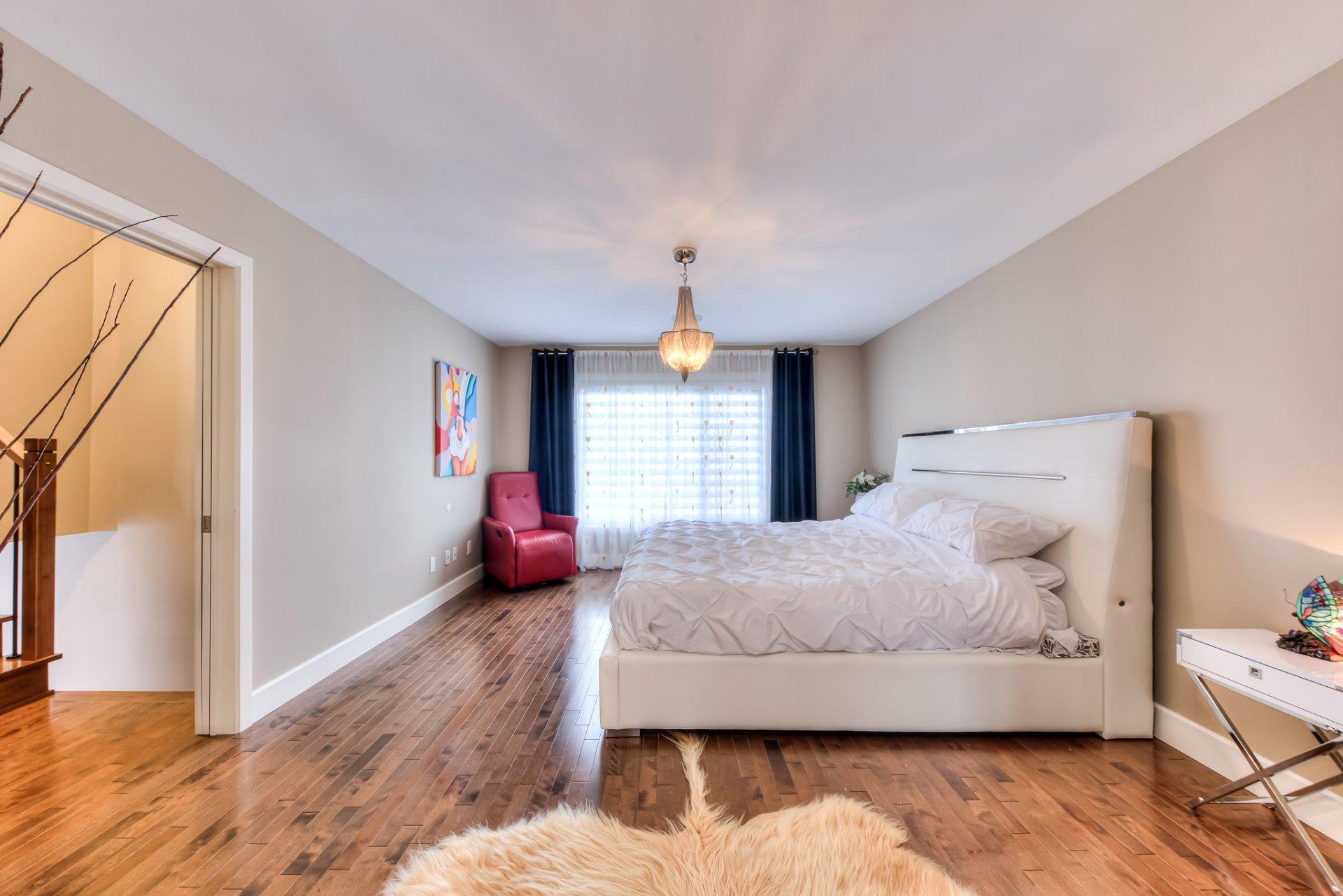 









16620


Rue Iberville

,
Mirabel,




QC
J7J0A2

