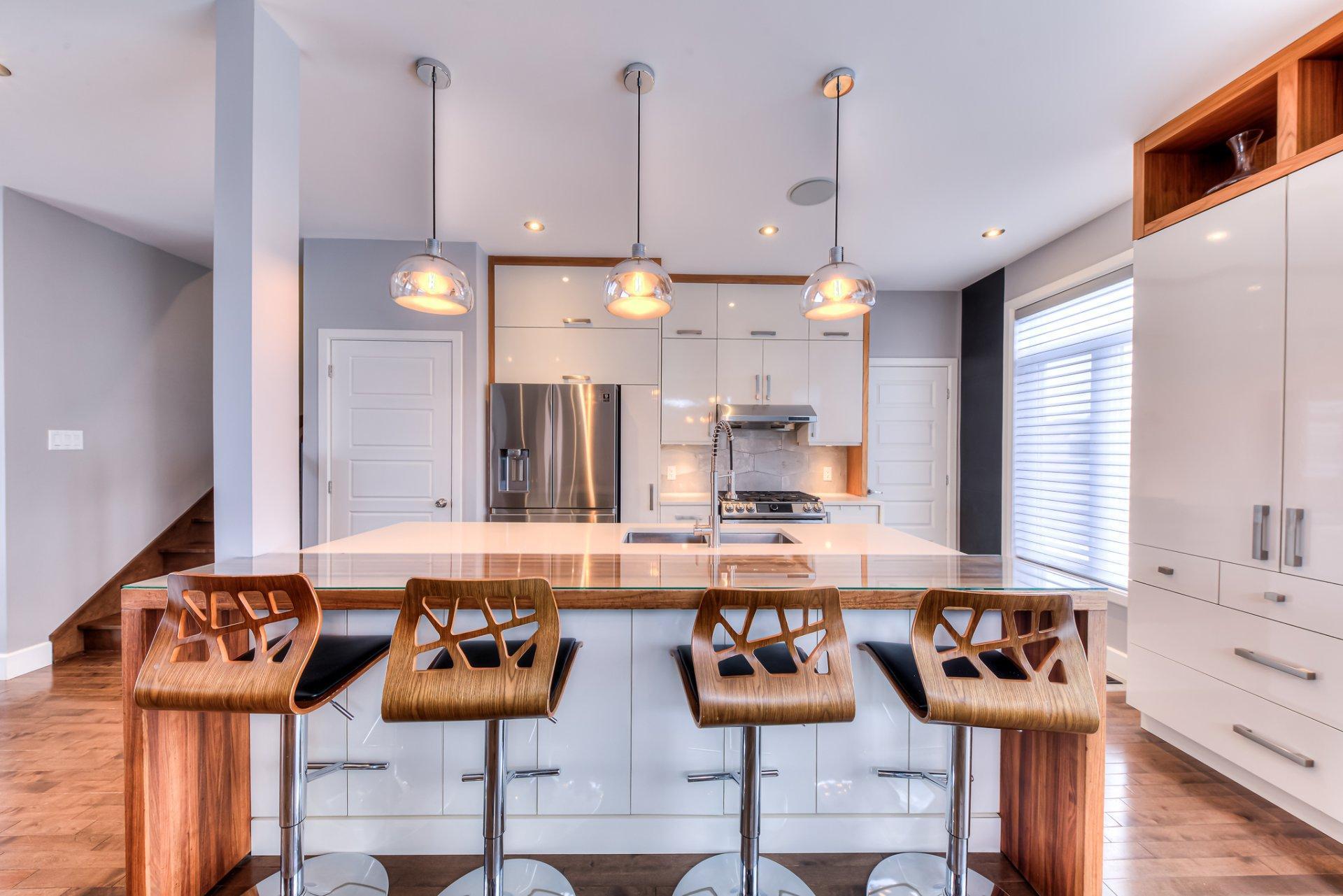 









16620


Rue Iberville

,
Mirabel,




QC
J7J0A2

