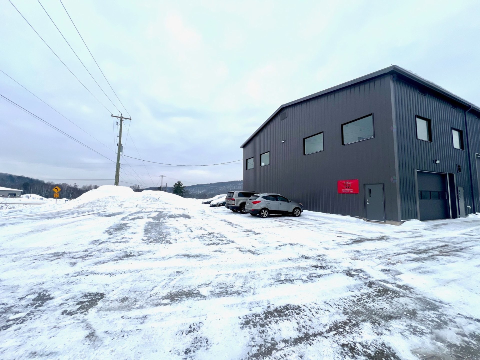 









55


Ch. Industriel

, 201,
Val-des-Monts,




QC
J8N0L7

