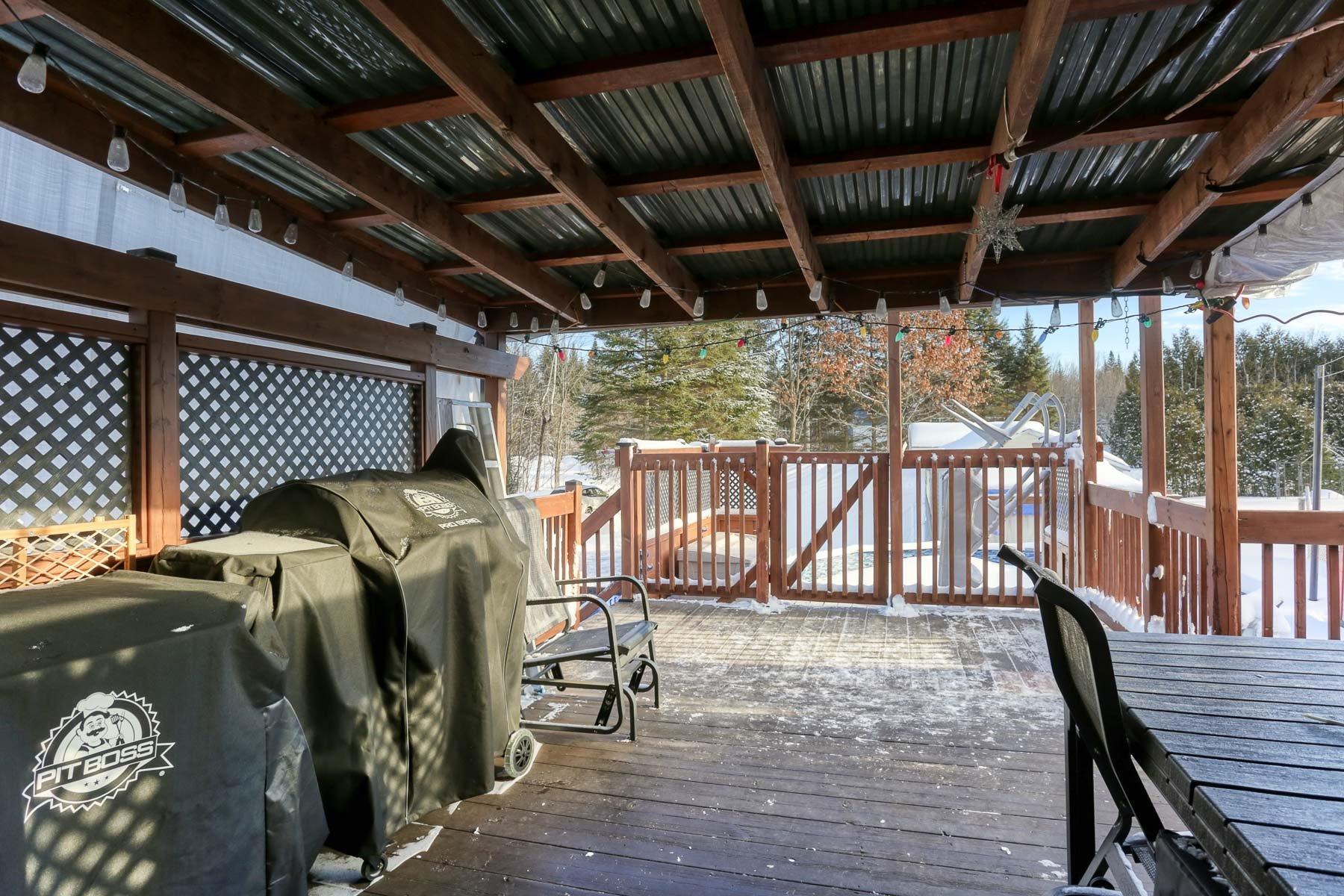 









3361


Ch. du Tour-du-Lac

,
Hérouxville,




QC
G0X1J0

