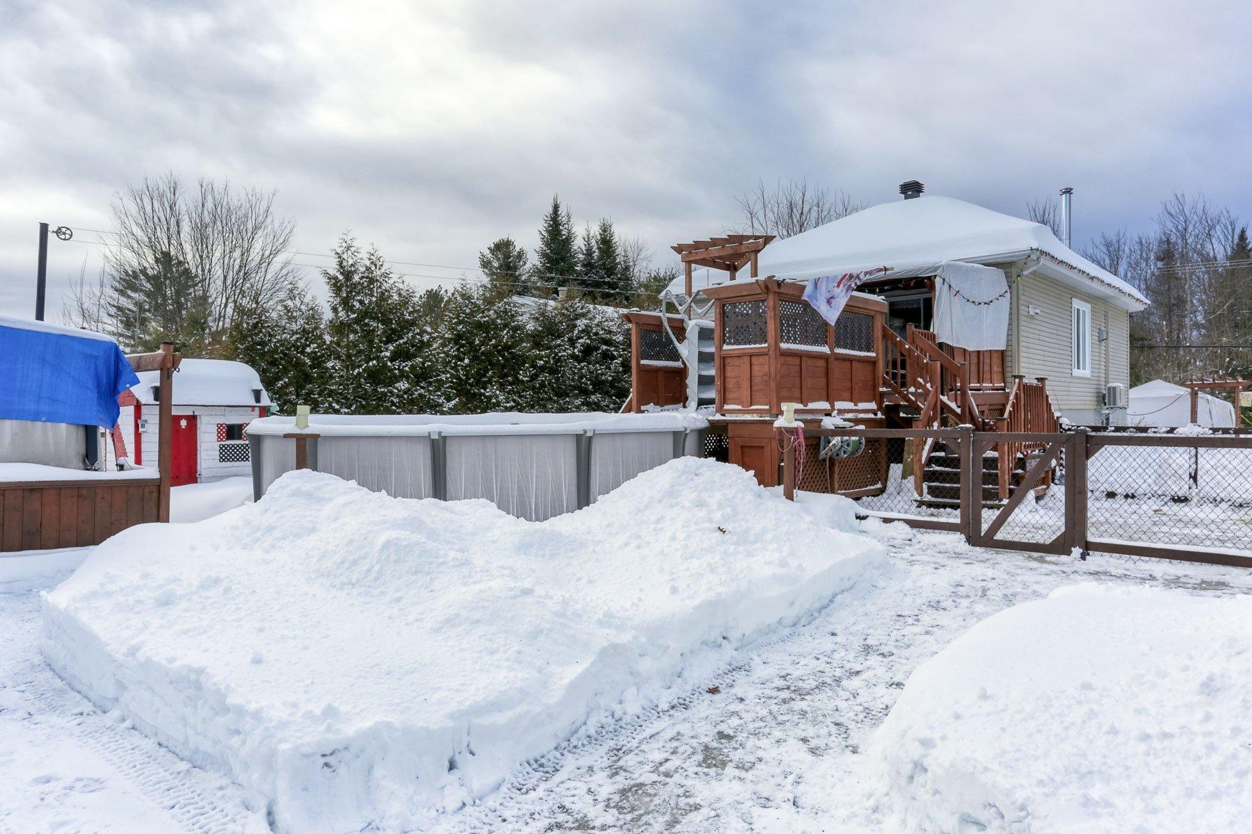









3361


Ch. du Tour-du-Lac

,
Hérouxville,




QC
G0X1J0

