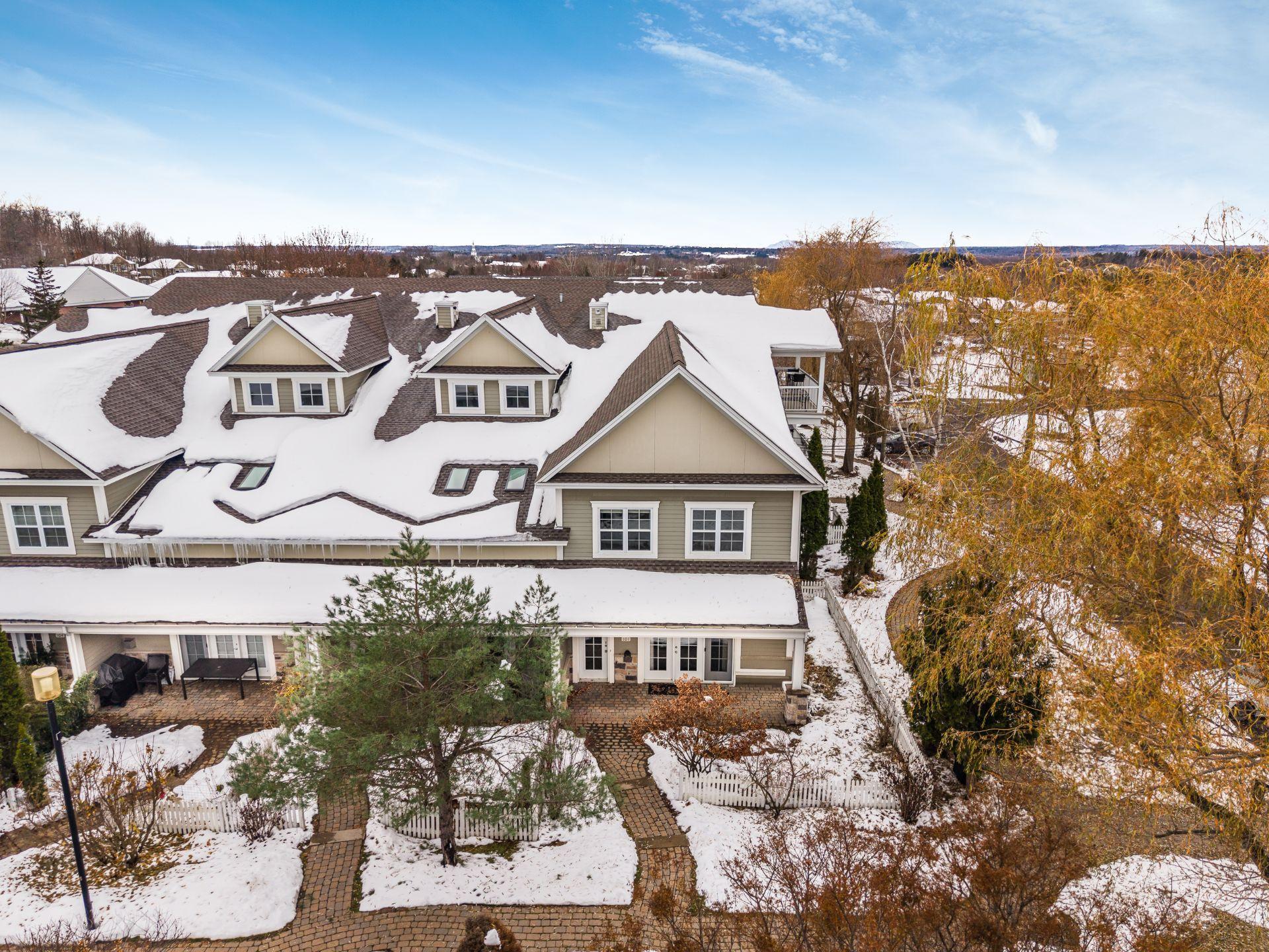 









130


Boul. de Bromont

, 101,
Bromont,




QC
J2L2K8

