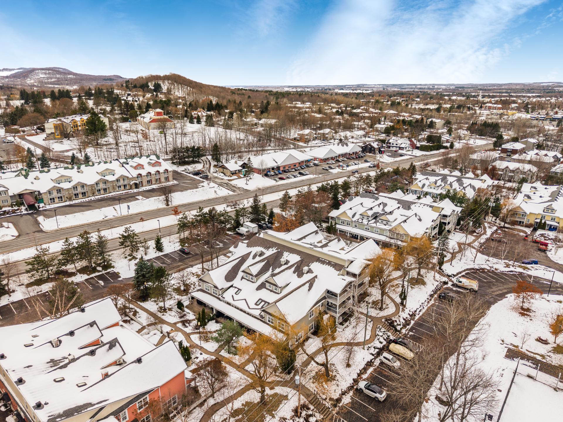 









130


Boul. de Bromont

, 101,
Bromont,




QC
J2L2K8

