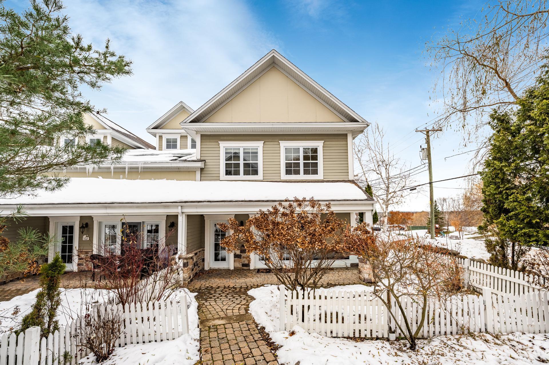 









130


Boul. de Bromont

, 101,
Bromont,




QC
J2L2K8

