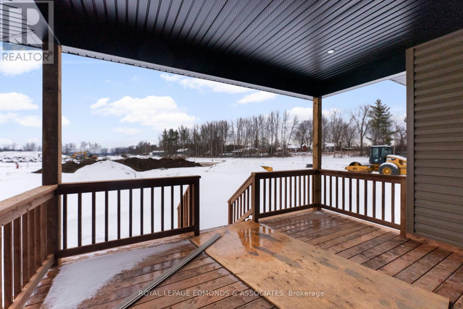 












26 BAMAGILLIA STREET

,
Whitewater Region,




Ontario
K0J1K0

