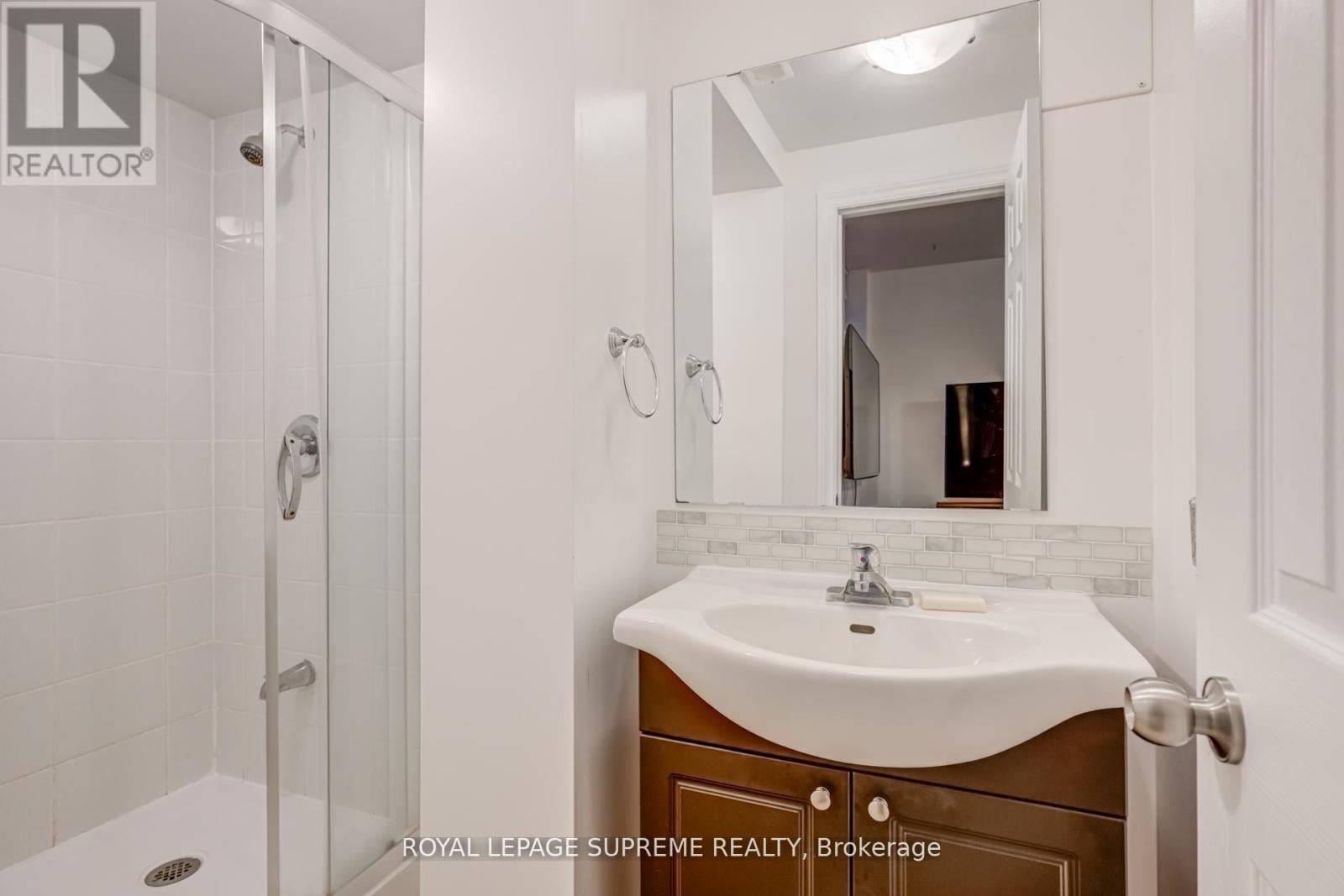 












138 DRISCOLL ROAD

,
Richmond Hill,




Ontario
L4C4H7

