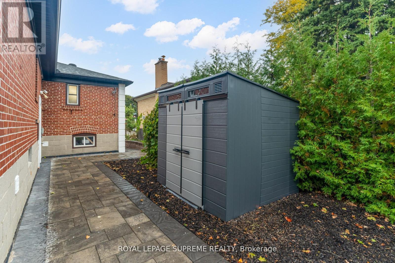 












138 DRISCOLL ROAD

,
Richmond Hill,




Ontario
L4C4H7

