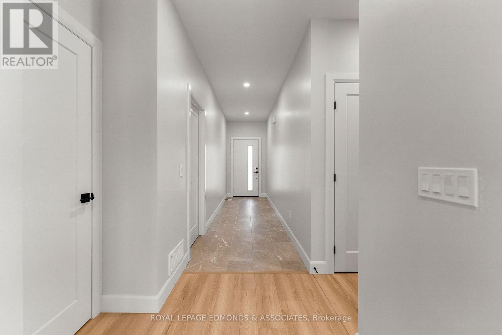 












22 BAMAGILLIA STREET

,
Whitewater Region,




Ontario
K0J1K0

