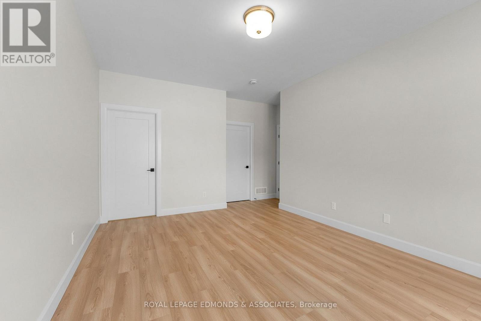 












22 BAMAGILLIA STREET

,
Whitewater Region,




Ontario
K0J1K0

