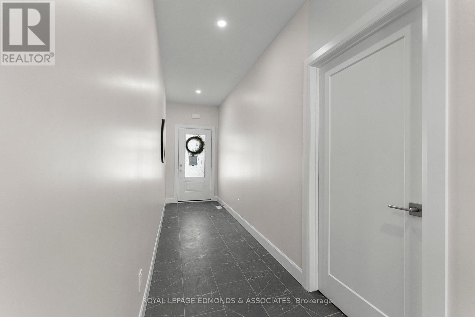 












30 BAMAGILLIA STREET

,
Whitewater Region,




Ontario
K0J1K0

