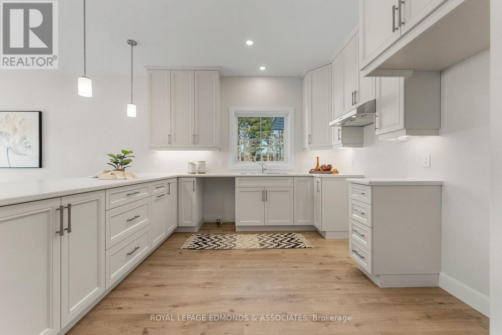 












30 BAMAGILLIA STREET

,
Whitewater Region,




Ontario
K0J1K0

