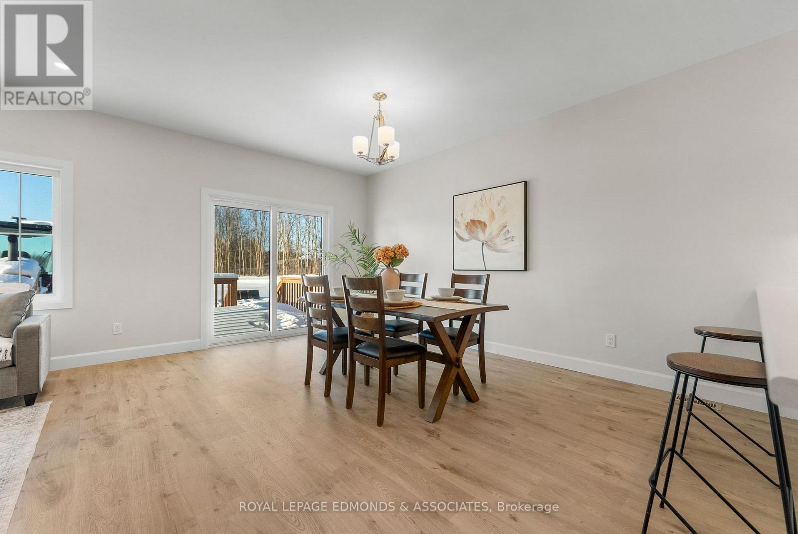 












30 BAMAGILLIA STREET

,
Whitewater Region,




Ontario
K0J1K0

