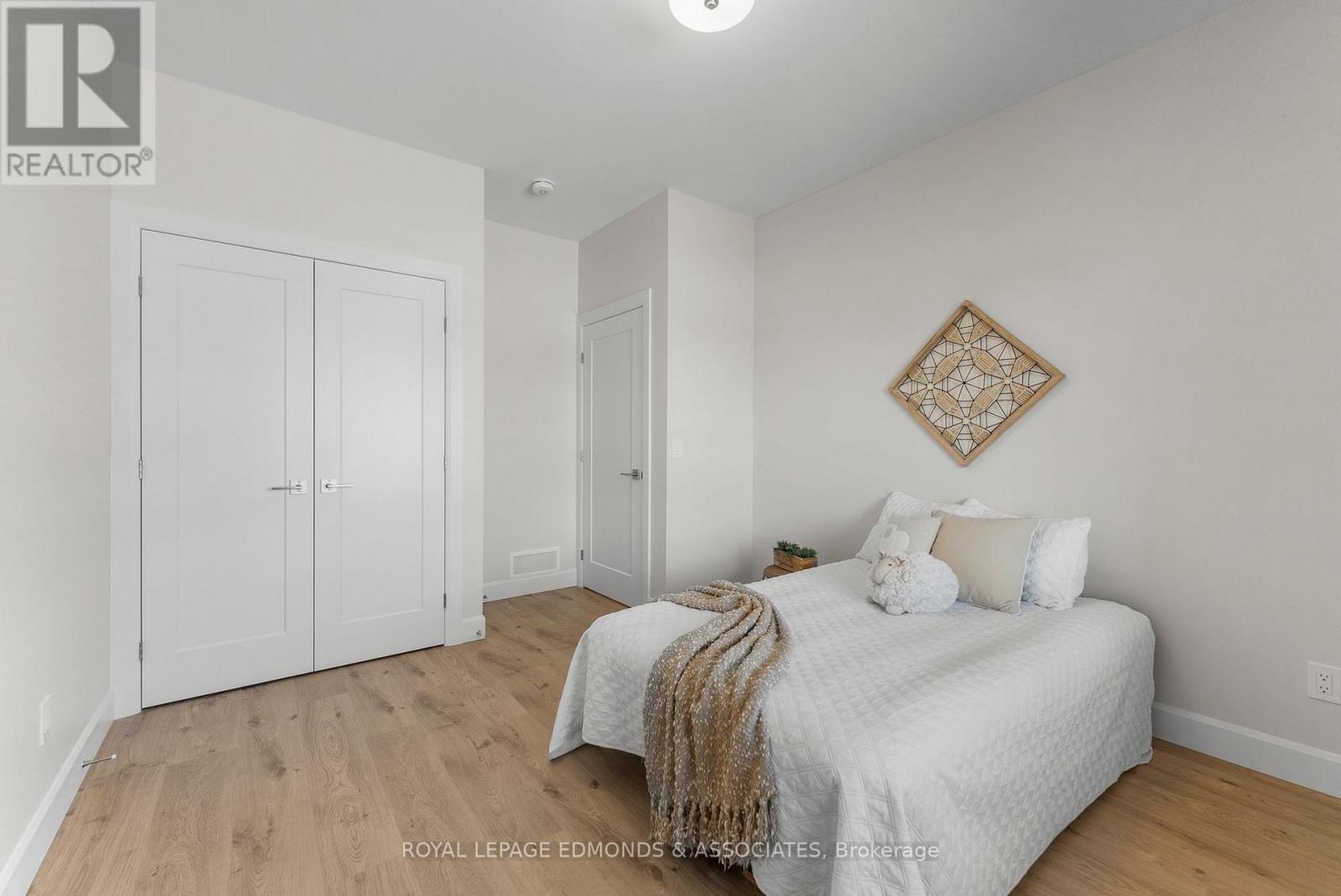 












30 BAMAGILLIA STREET

,
Whitewater Region,




Ontario
K0J1K0

