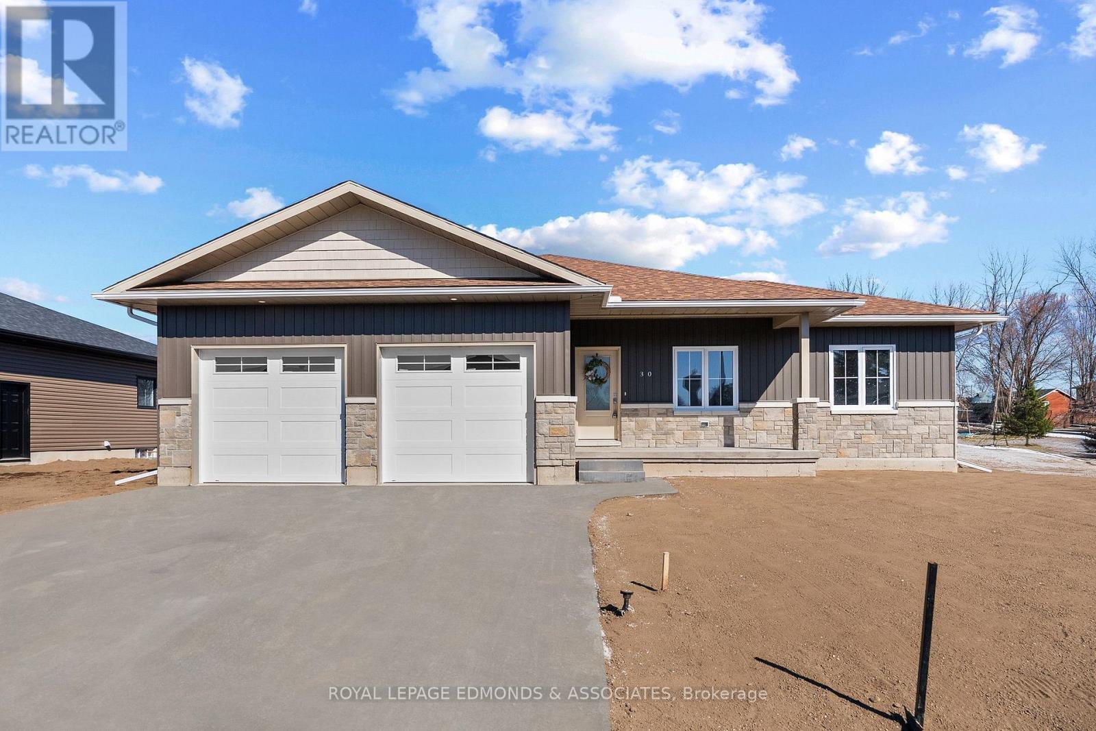












30 BAMAGILLIA STREET

,
Whitewater Region,




Ontario
K0J1K0

