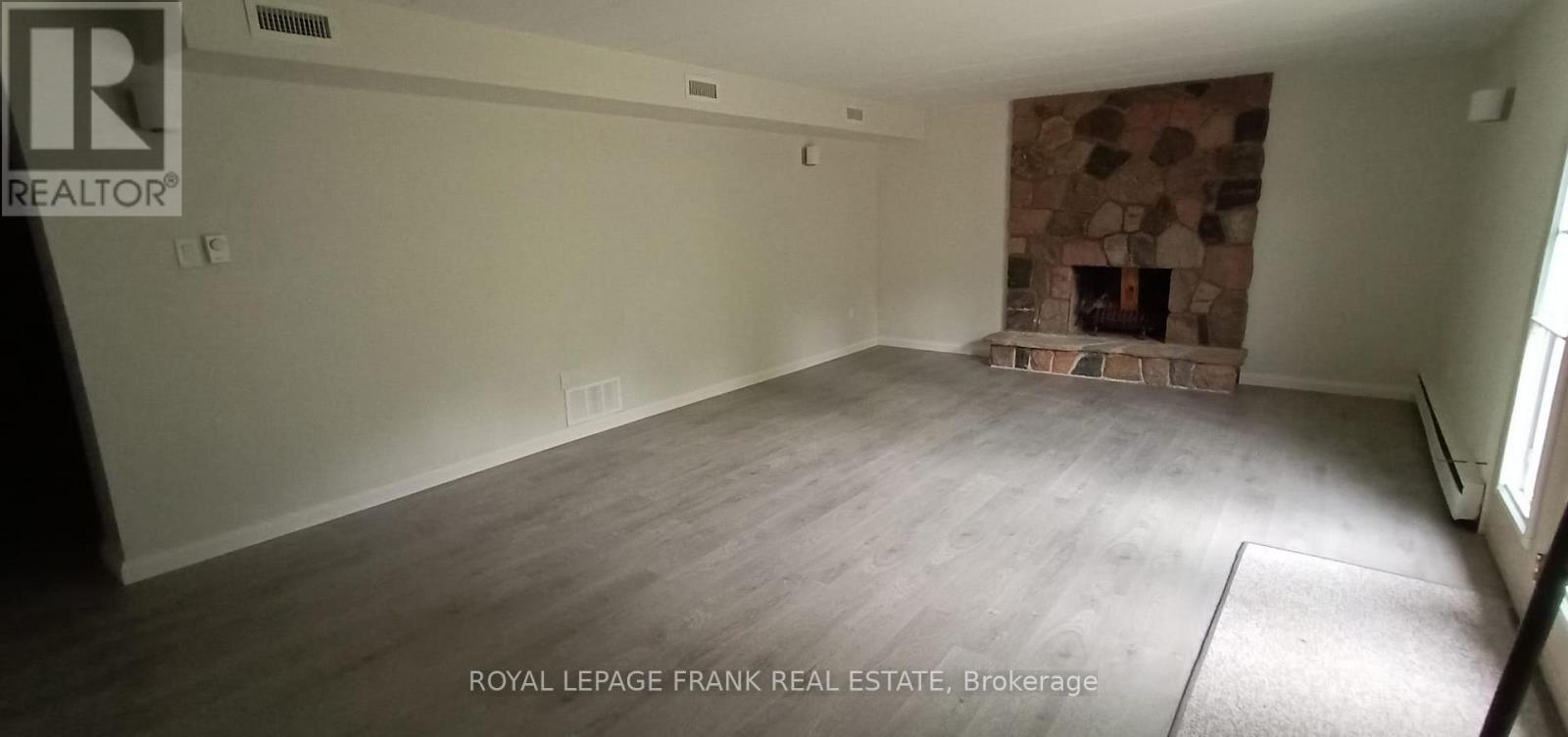 












BASEMENT - 926 WALNUT COURT

,
Oshawa (Donevan),




Ontario
L1H2H9

