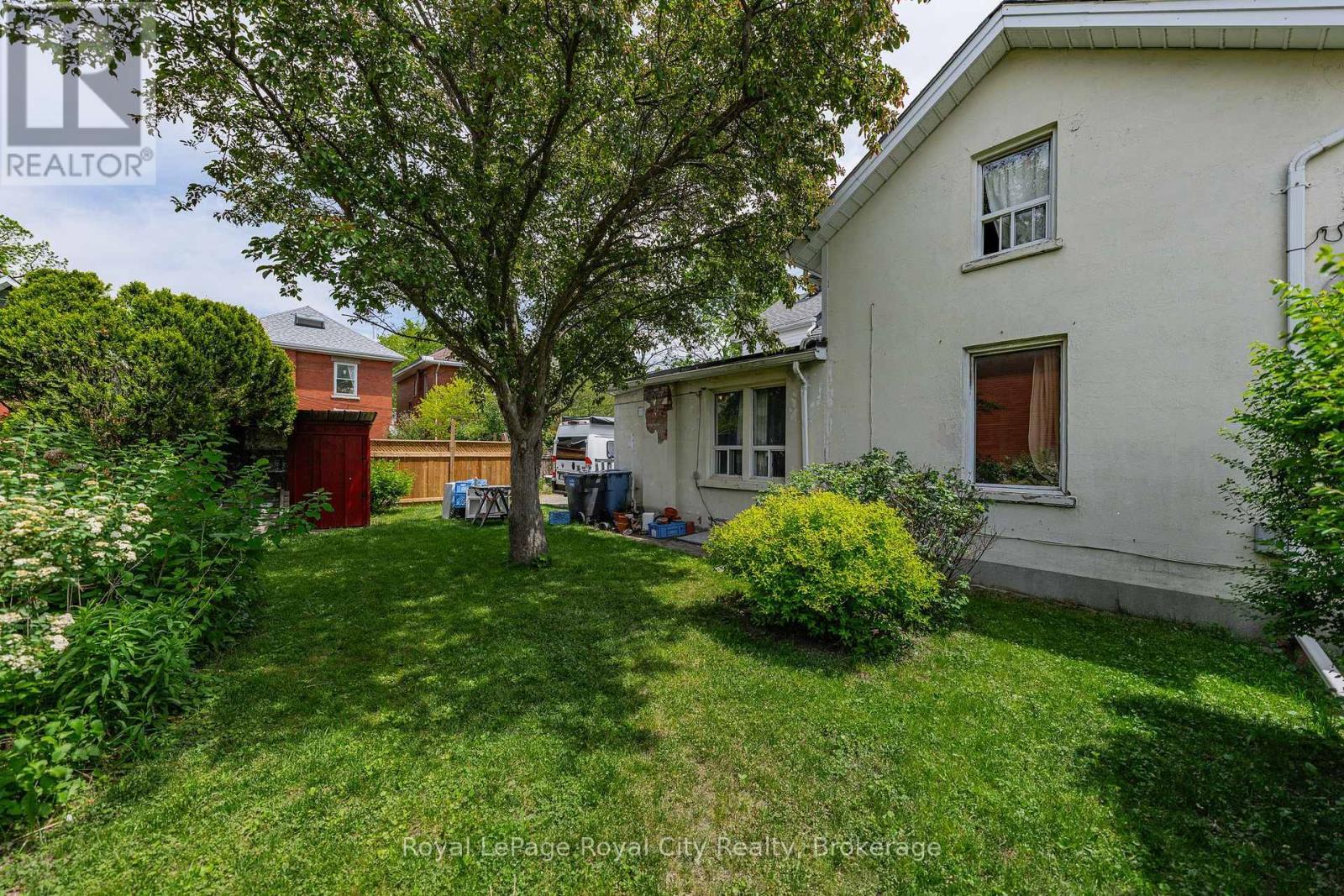 












81 EDINBURGH ROAD N

,
Guelph (Downtown),




Ontario
N1H5R2

