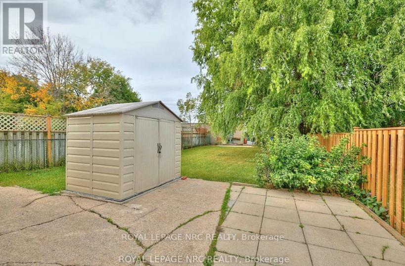 












223 NIAGARA STREET

,
St. Catharines (Facer),




Ontario
L2M4V3

