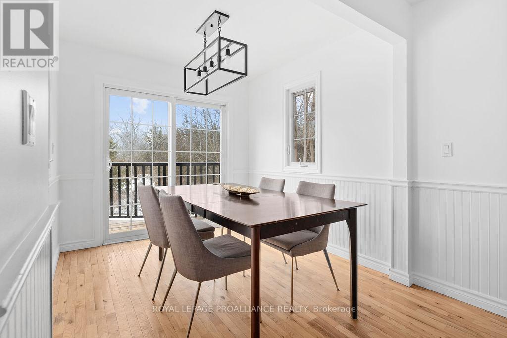 












29 SHERWOOD CRESCENT

,
Belleville (Belleville Ward),




Ontario
K8P5G2

