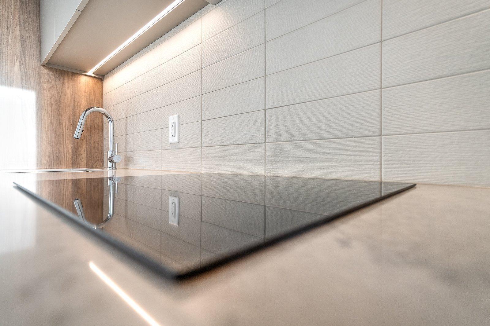 









1288


Rue St-Antoine O.

, 2611,
Montréal (Ville-Marie),




QC
H3C0X6

