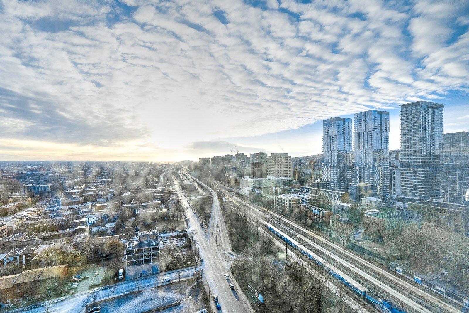 









1288


Rue St-Antoine O.

, 2611,
Montréal (Ville-Marie),




QC
H3C0X6

