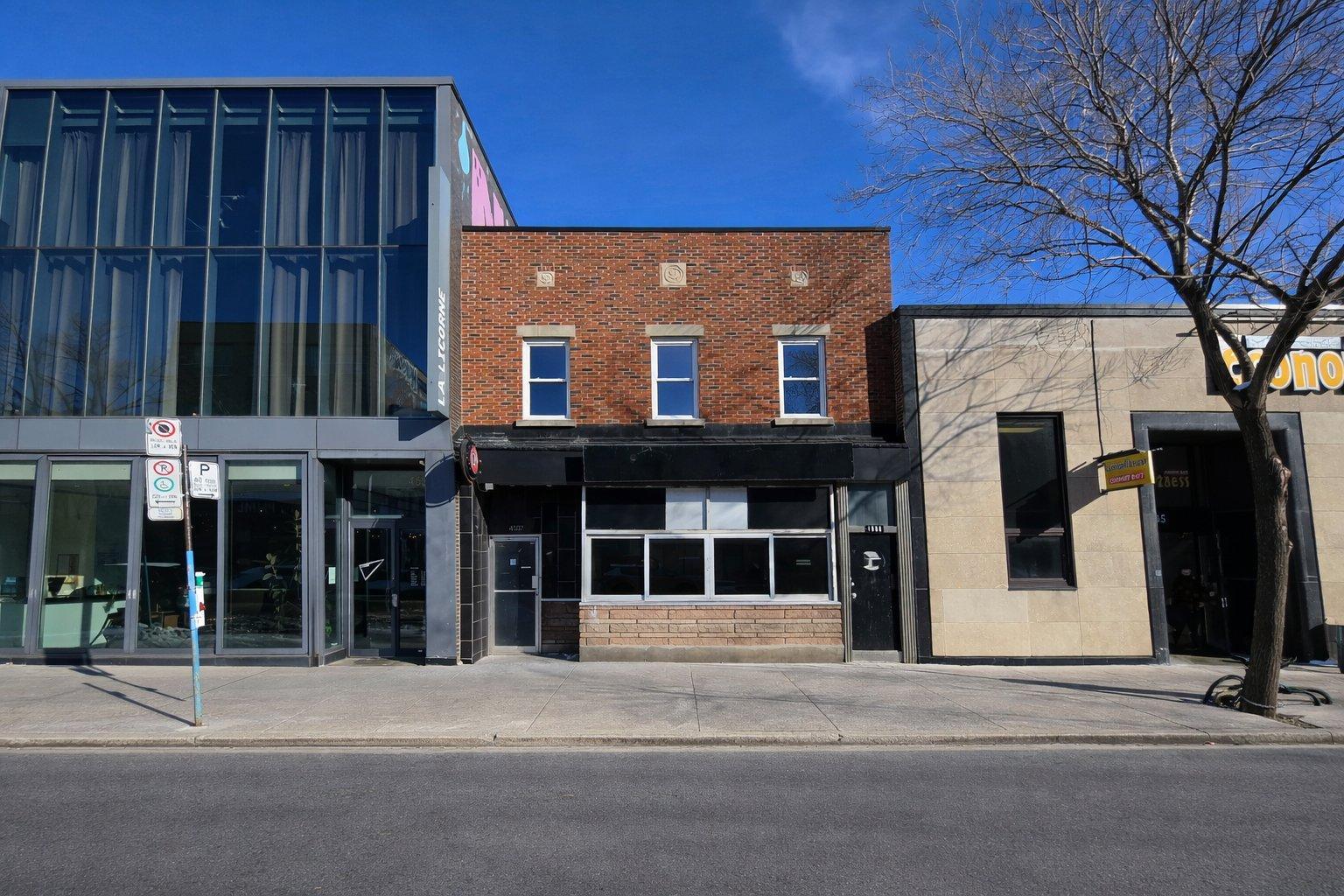









4557


Av. Papineau

, C,
Montréal (Le Plateau-Mont-Royal),




QC
H2H1V4

