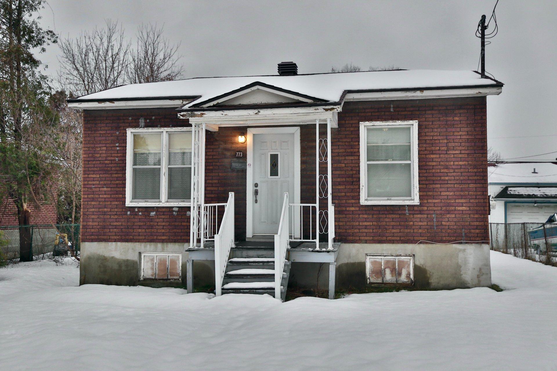 









773


8e Avenue

,
Montréal (Lachine),




QC
H8S3B5

