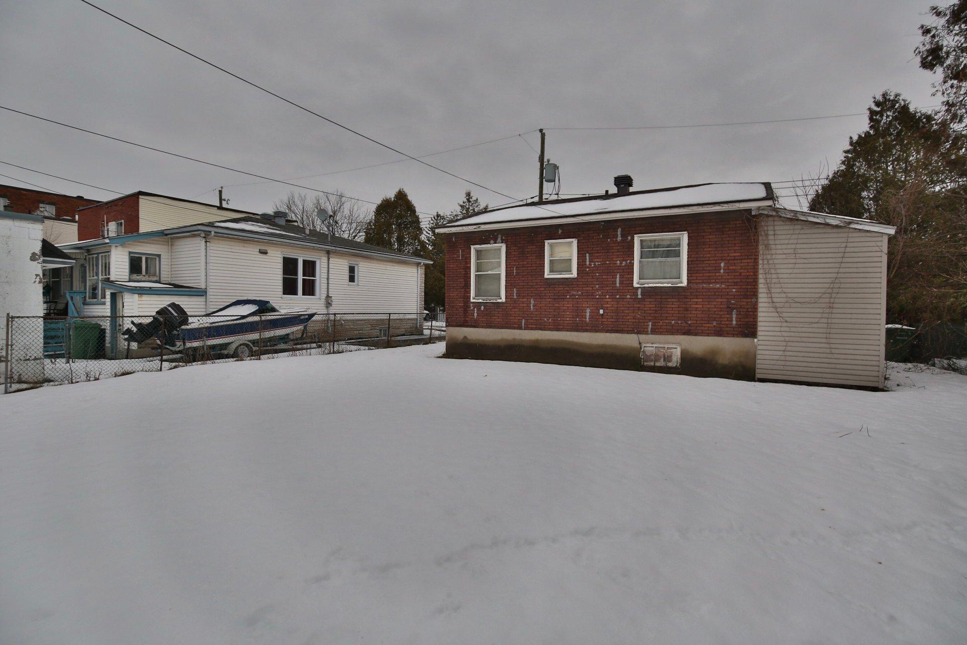 









773


8e Avenue

,
Montréal (Lachine),




QC
H8S3B5

