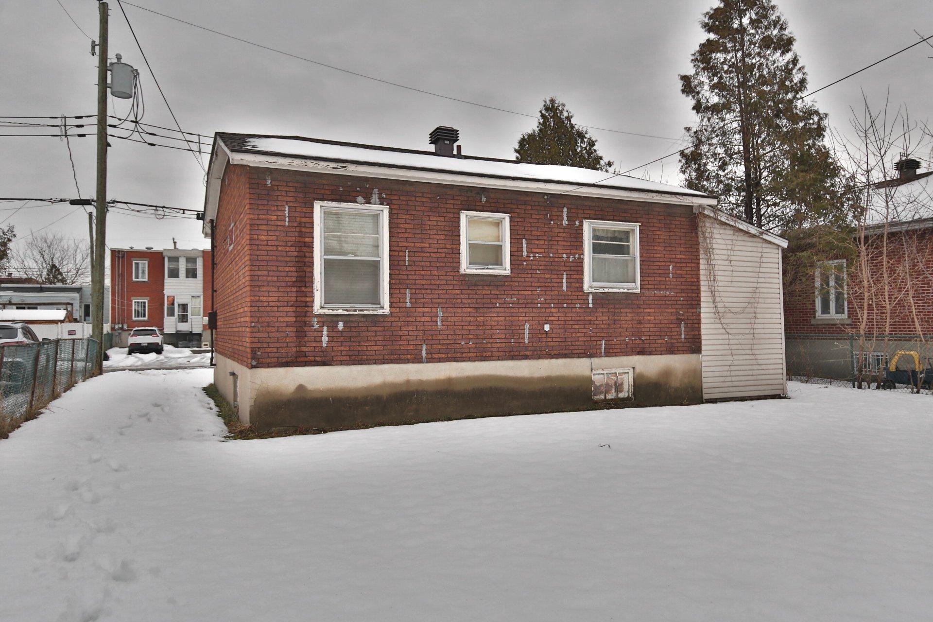 









773


8e Avenue

,
Montréal (Lachine),




QC
H8S3B5

