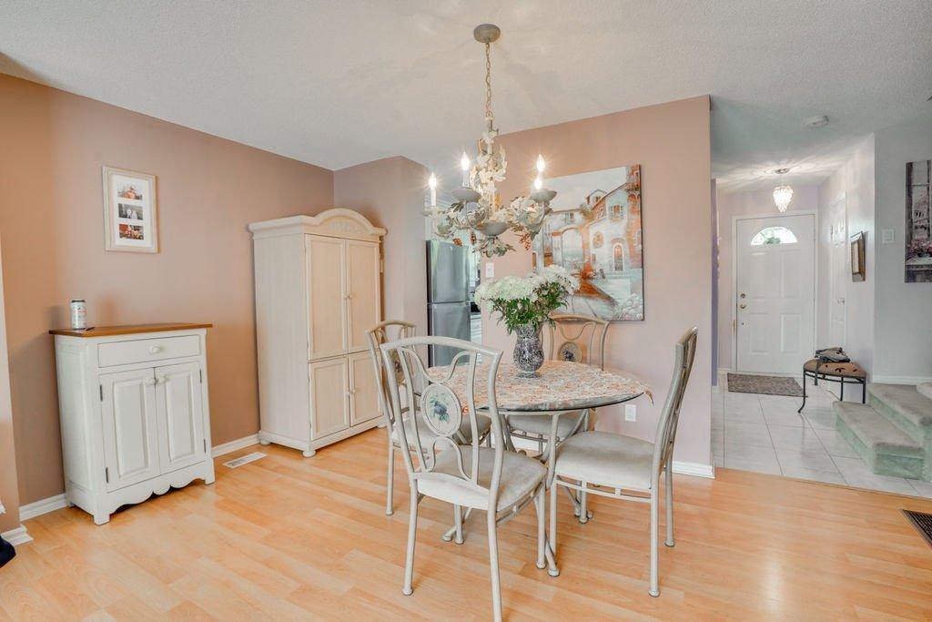 









148


Rue de la Terrasse-Eardley

,
Gatineau (Aylmer),




QC
J9H6B5

