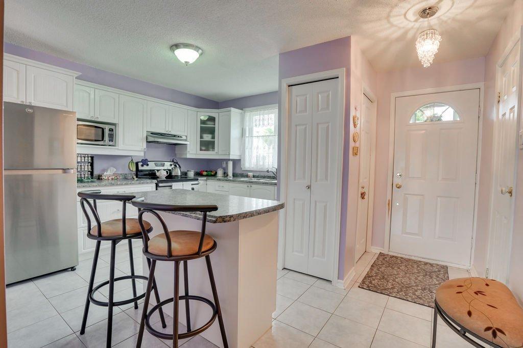 









148


Rue de la Terrasse-Eardley

,
Gatineau (Aylmer),




QC
J9H6B5

