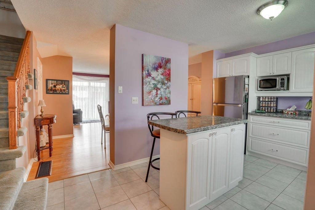 









148


Rue de la Terrasse-Eardley

,
Gatineau (Aylmer),




QC
J9H6B5

