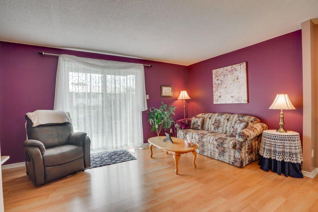 









148


Rue de la Terrasse-Eardley

,
Gatineau (Aylmer),




QC
J9H6B5

