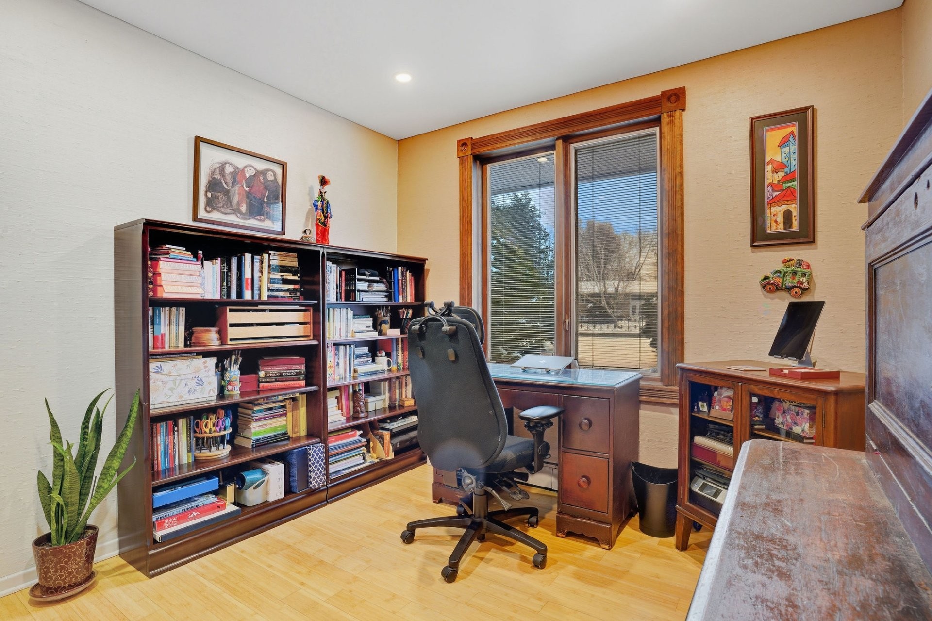 









24


Ch. Castelbeau

,
Gatineau (Aylmer),




QC
J9J1E1

