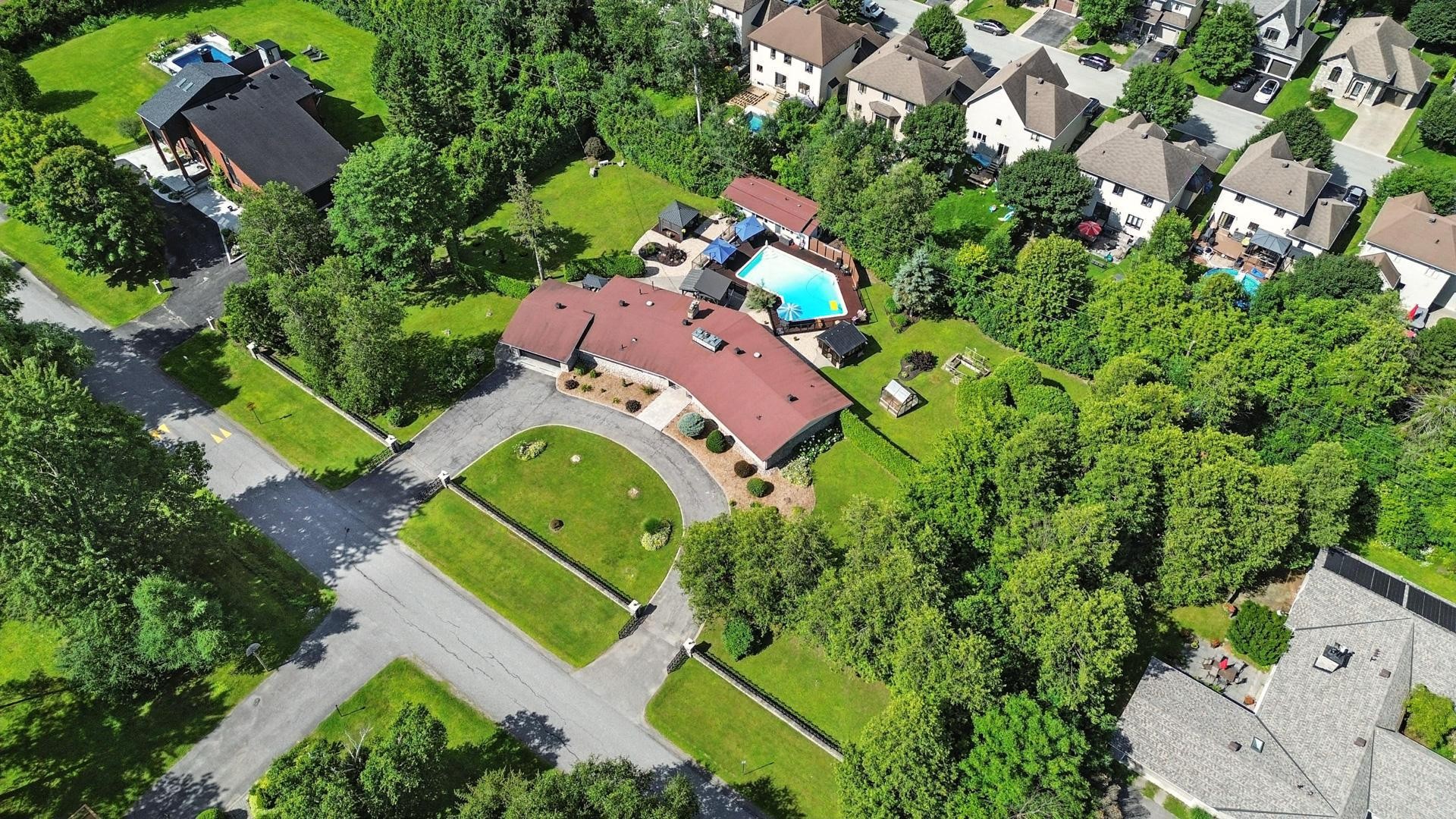 









24


Ch. Castelbeau

,
Gatineau (Aylmer),




QC
J9J1E1

