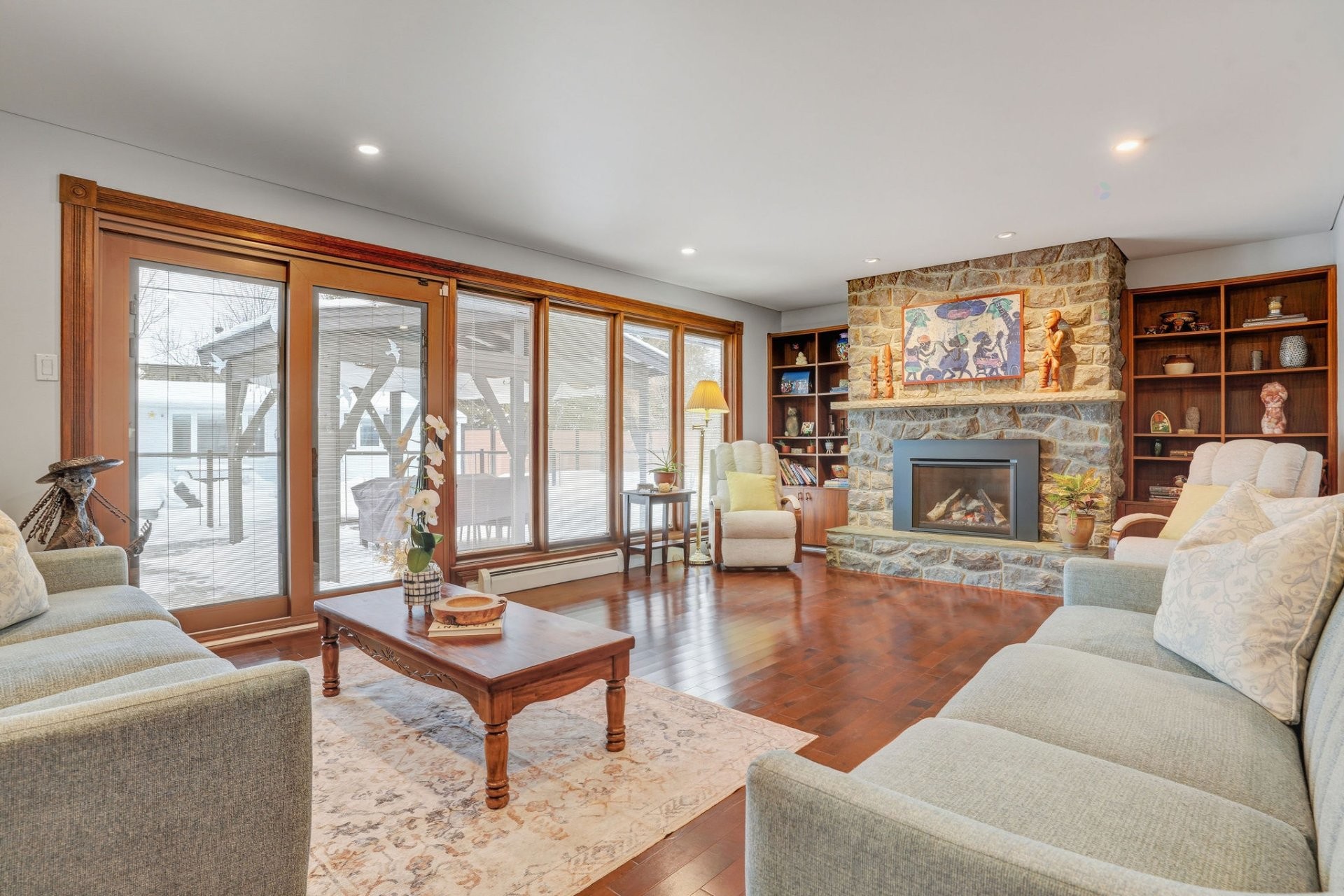 









24


Ch. Castelbeau

,
Gatineau (Aylmer),




QC
J9J1E1

